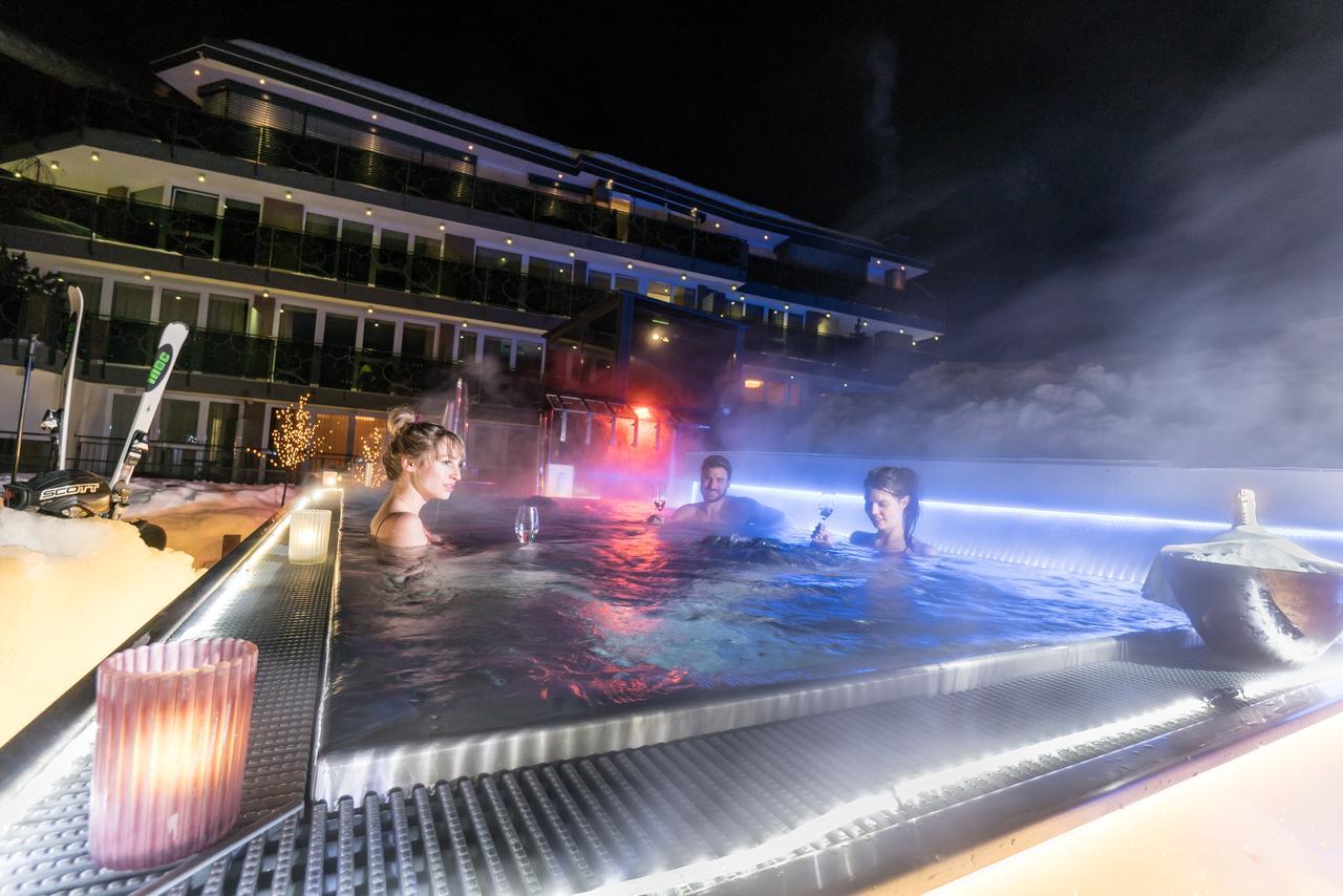 Hotel Fliana 4 Ισγκλ Εξωτερικό φωτογραφία