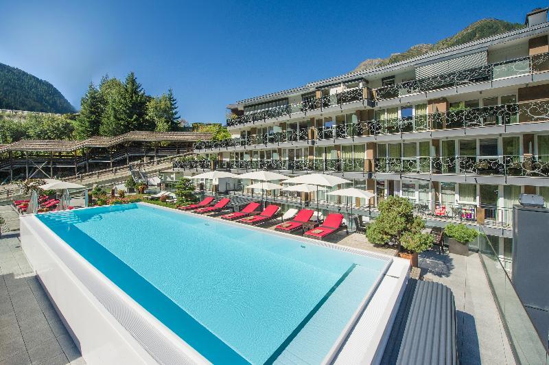 Hotel Fliana 4 Ισγκλ Εξωτερικό φωτογραφία